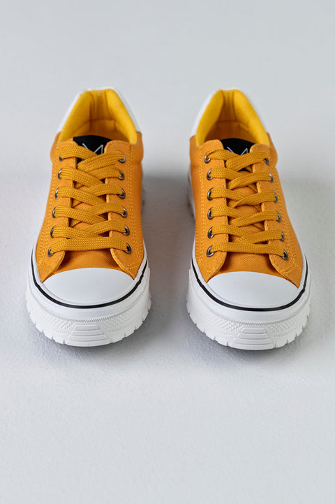 Lace-up fastening canvas sneakers