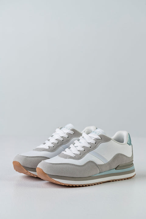 Lace-up fastening sneakers