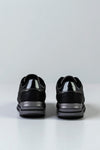 Lace-up fastening sneakers
