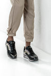 Lace-up fastening sneakers