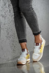 Lace-up fastening sneakers