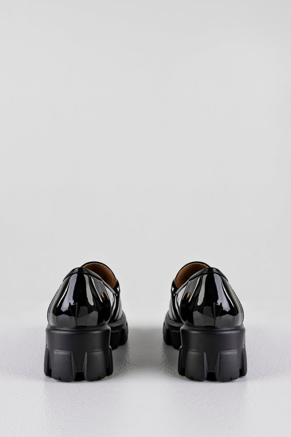 Chunky sole loafers with chain