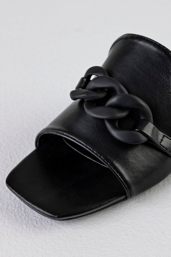 Slide sandals with chain