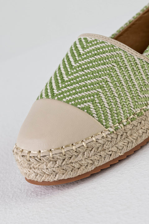 Slip-on, flatform espadrilles