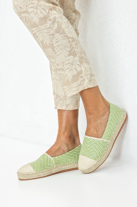 Slip-on, flatform espadrilles