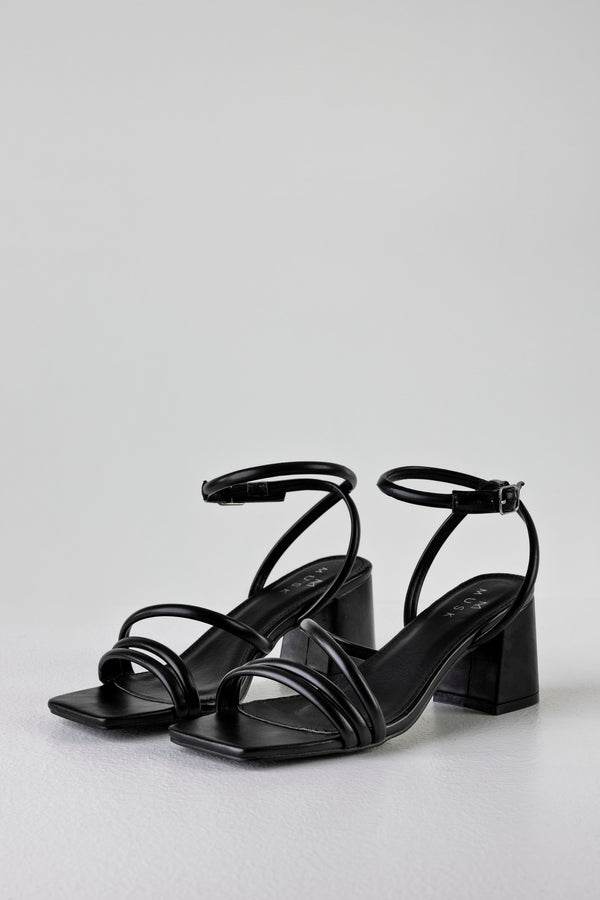 Square toe strappy heeled sandals