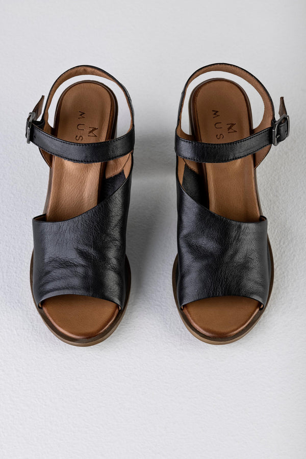 Leather heeled sandals