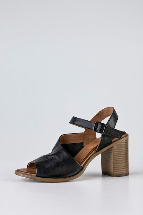 Leather heeled sandals