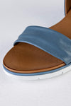 Leather flat sandals with buckle
