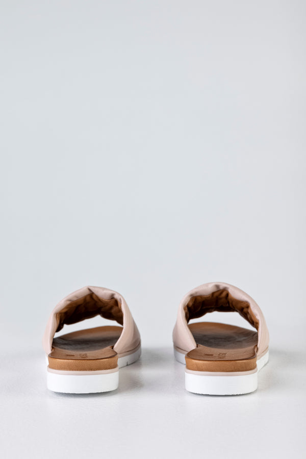 Leather quilted slide sandals