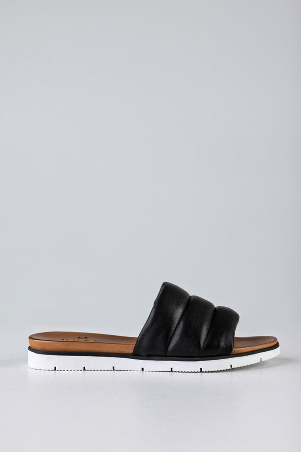 Leather quilted slide sandals