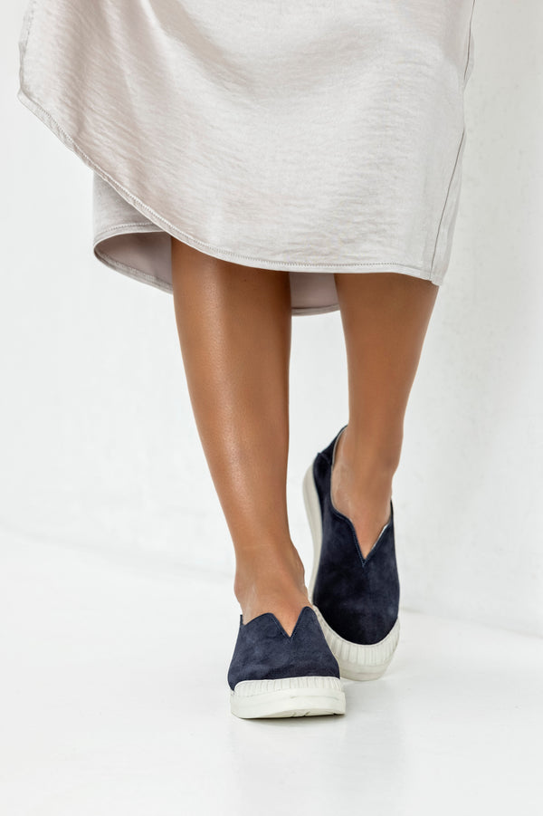 Leather suede slip-on shoes