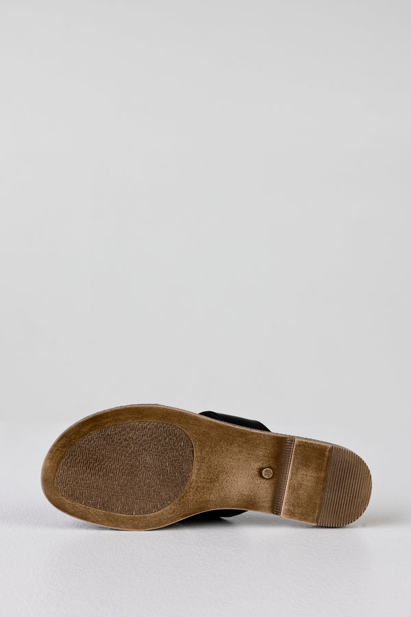 Leather woven-strap mules