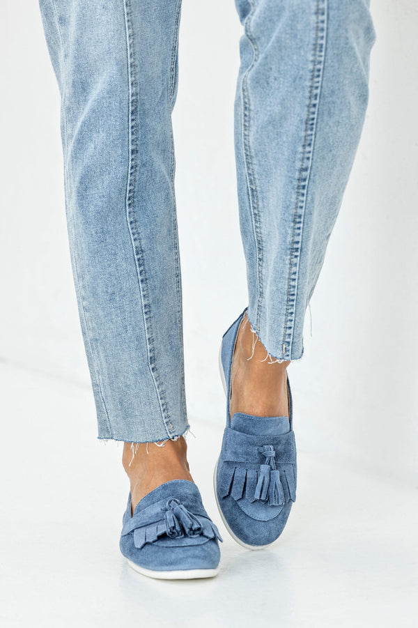 Leather suede loafers with tassels