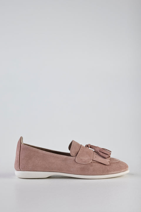 Leather suede loafers with tassels