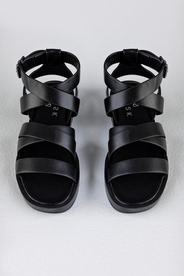 Leather strappy flatform sandals