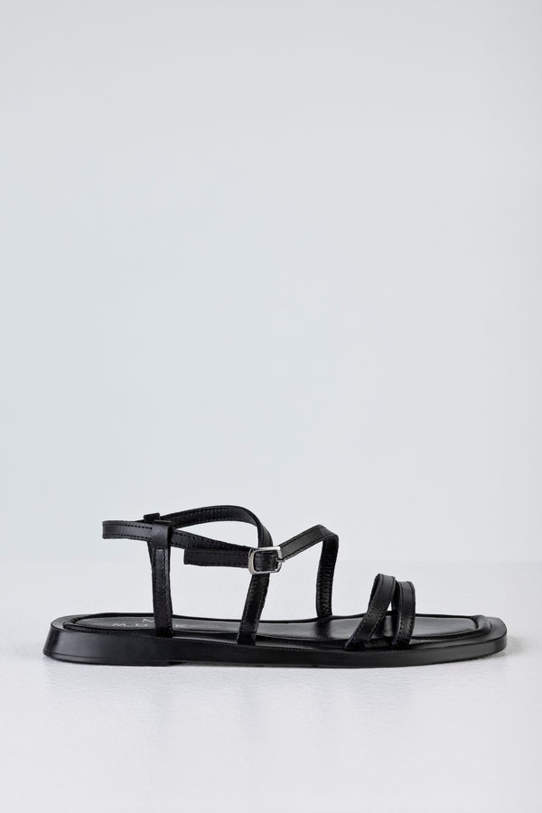 Leather strappy flat sandals
