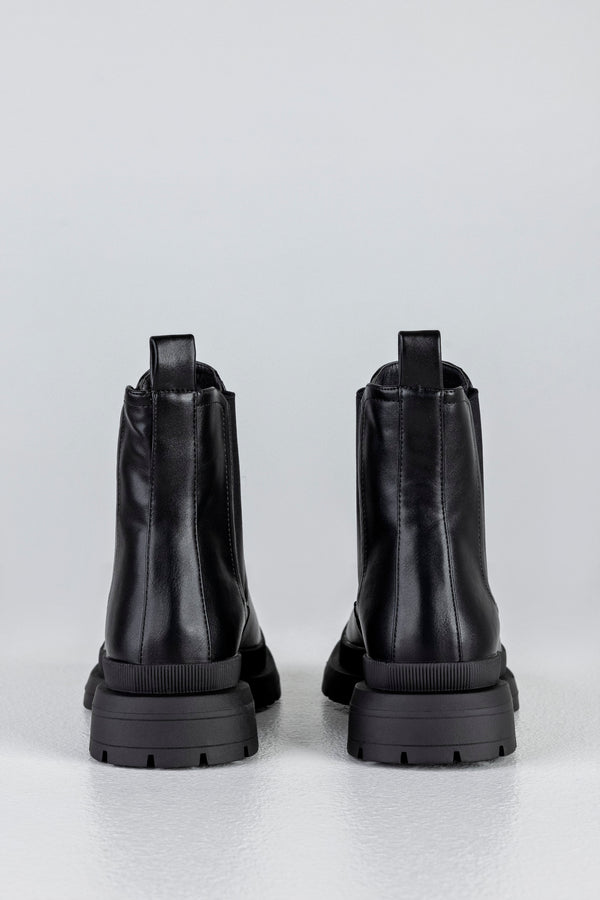 Chelsea boots