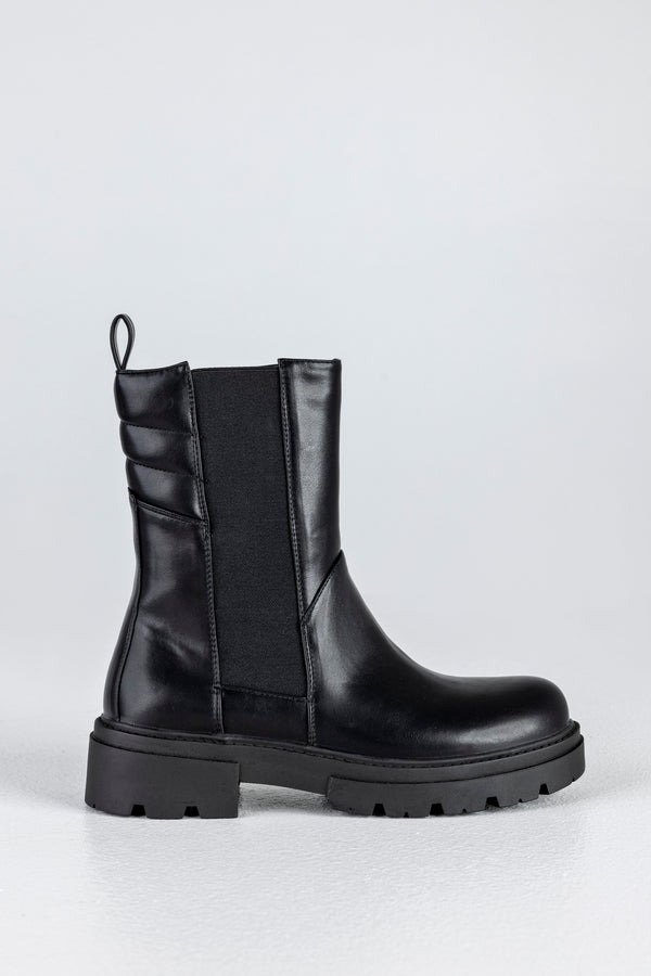 Chelsea boots
