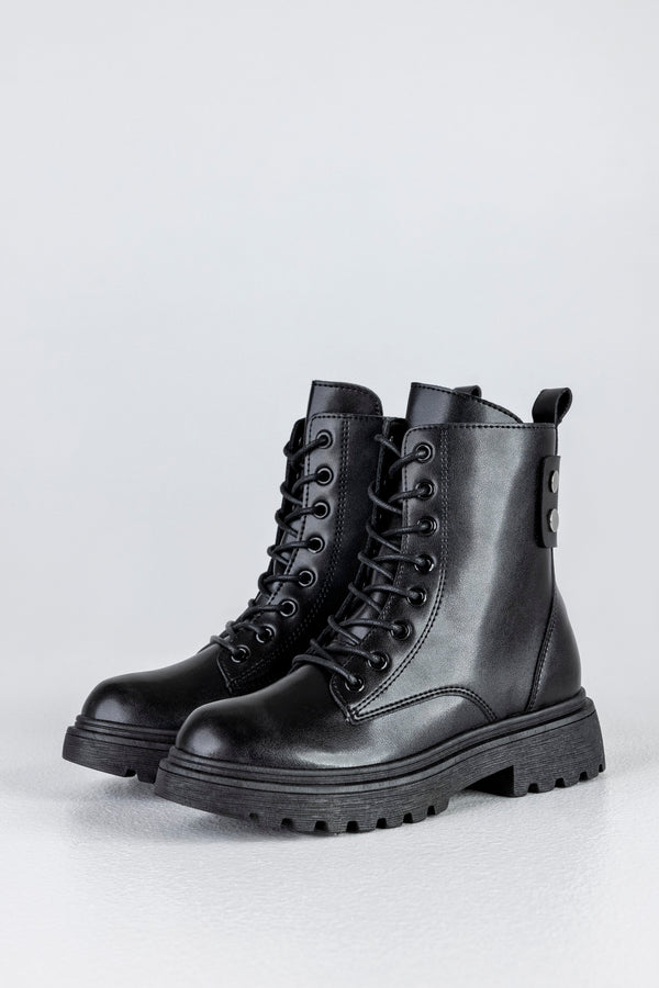 Lace-up boots