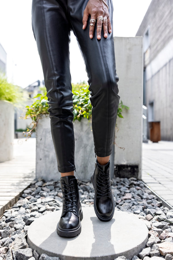Lace-up boots