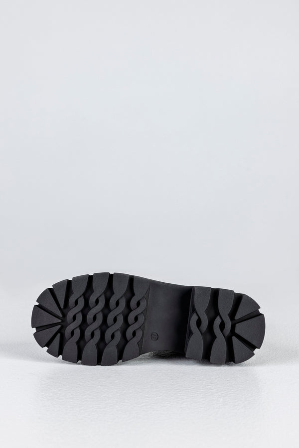 Lace-up boots