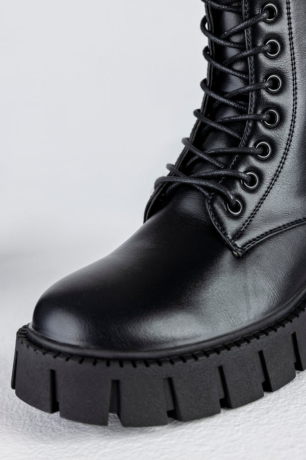 Lace-up boots