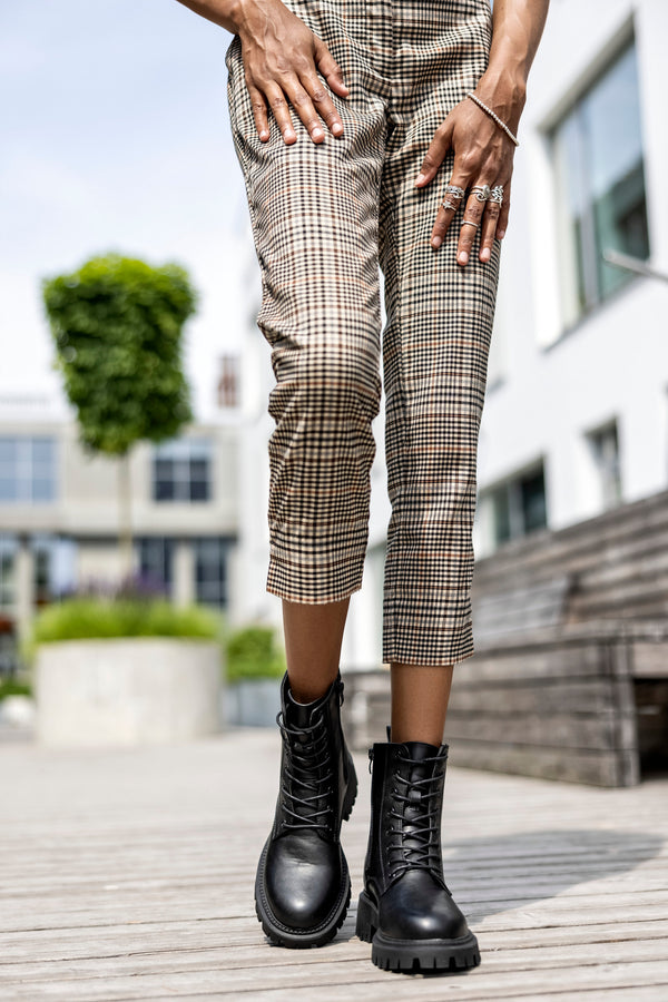 Lace-up boots
