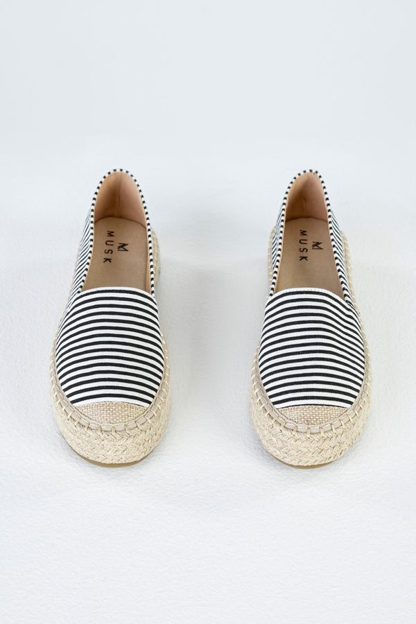 Slip-on, flatform espadrilles