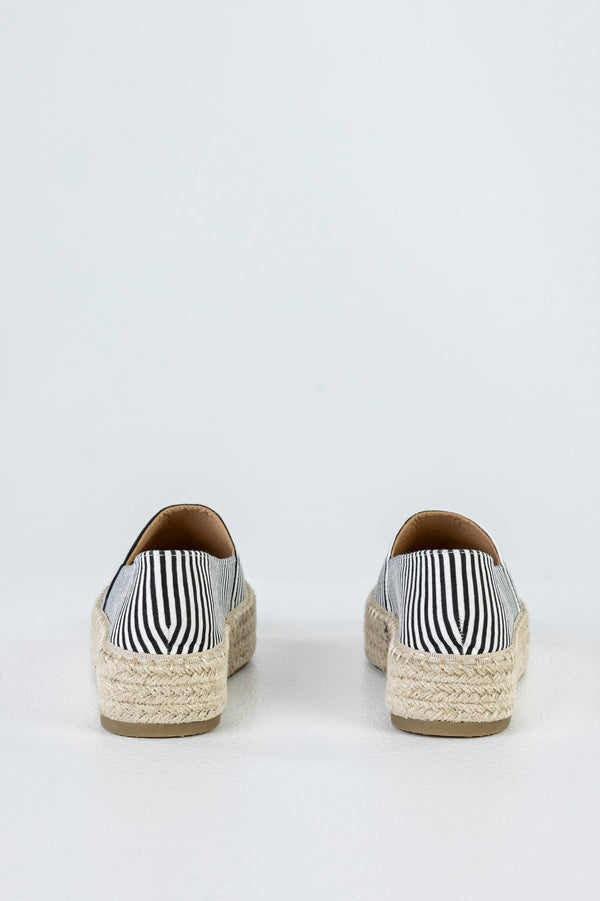 Slip-on, flatform espadrilles
