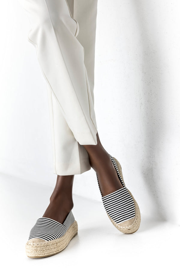 Slip-on, flatform espadrilles
