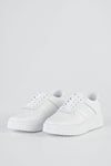 Lace-up fastening sneakers