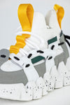 Sneakers with laces