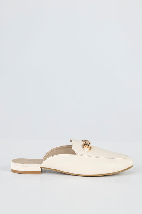 Flat mules with chain