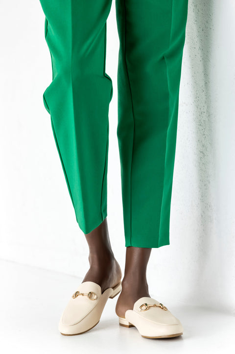 Flat mules with chain