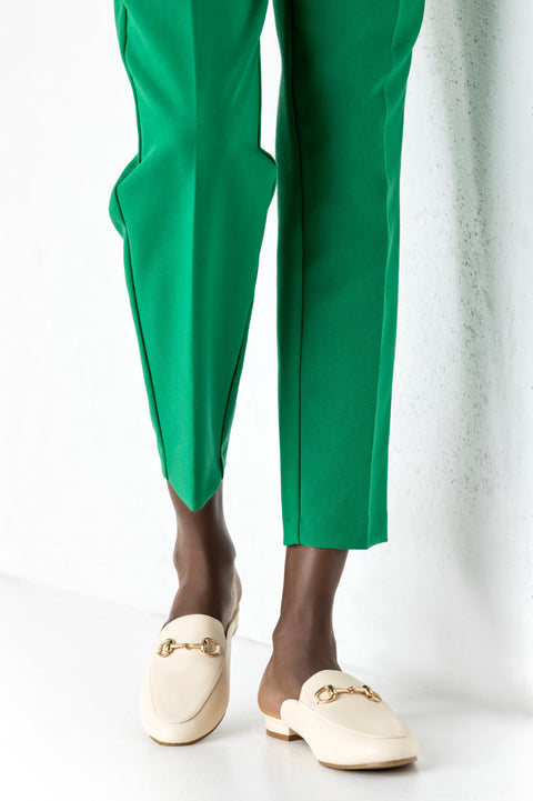 Flat mules with chain