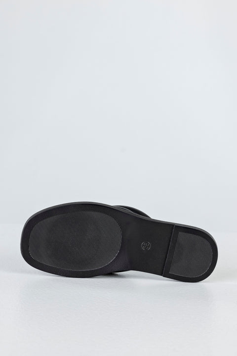 Quilted slide sandals