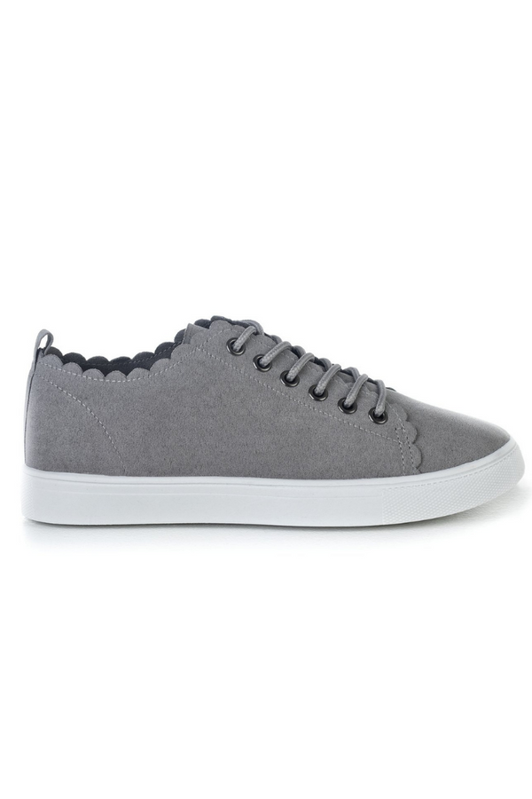 Lace-up, flat sole shoes